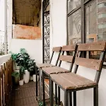 20% Off Budget Hideout @Pham Ngu Lao 127 Dt
